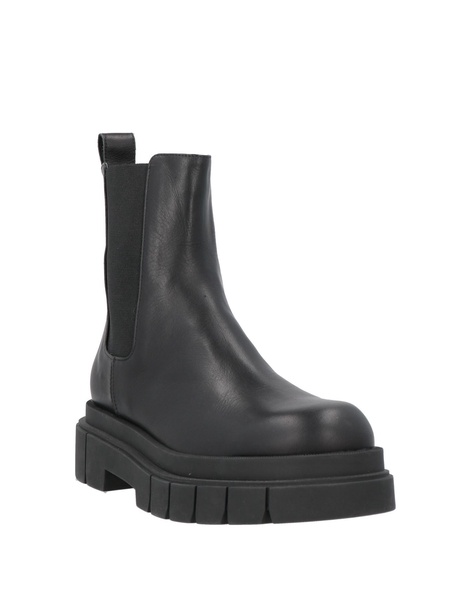 Ankle boot
