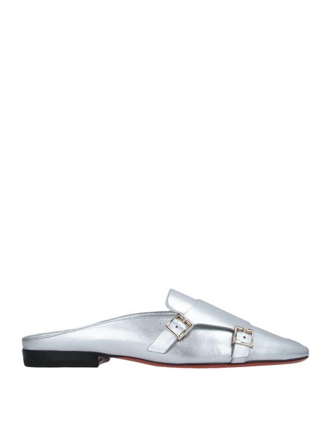 Mules and clogs