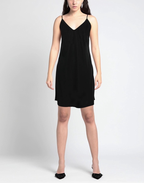 Short dress