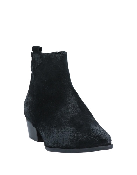 Ankle boot