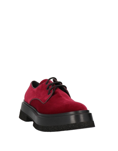 Laced shoes