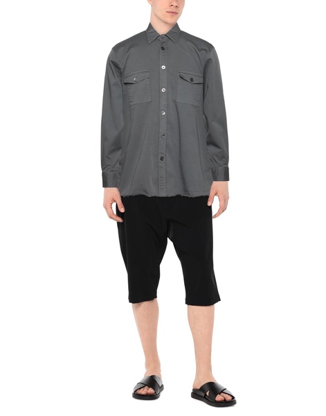 Solid color shirt