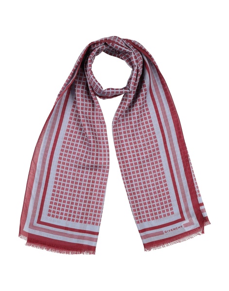 Scarves and foulards