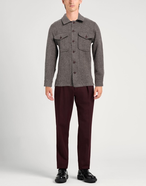 Solid color shirt