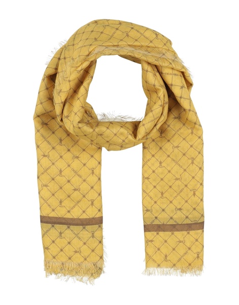 Scarves and foulards