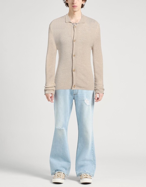 Solid color shirt