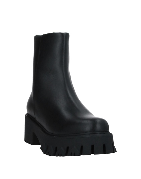 Ankle boot