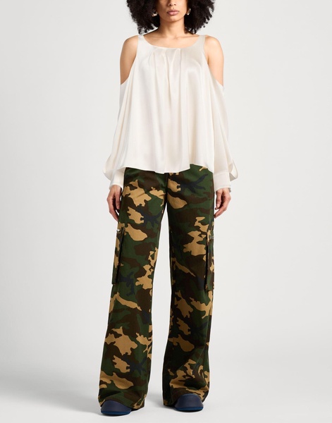 Off-the-shoulder top