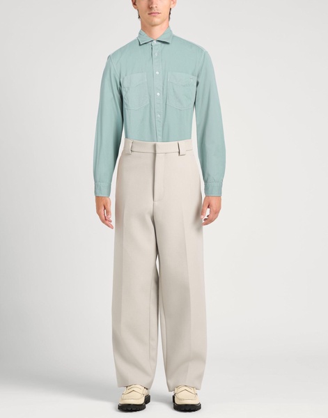 Solid color shirt