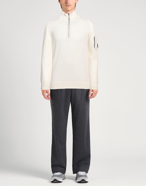 Sweater with zip