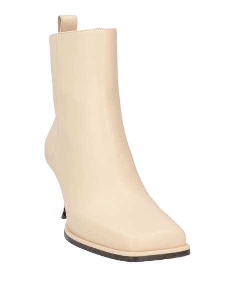 Ankle boot
