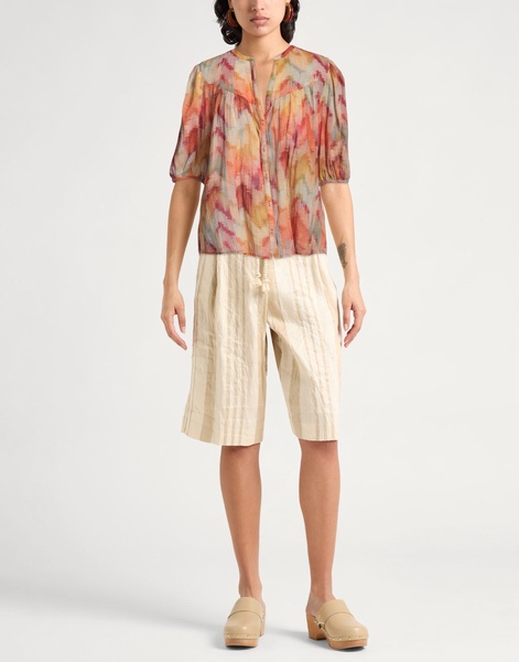 Patterned shirts & blouses