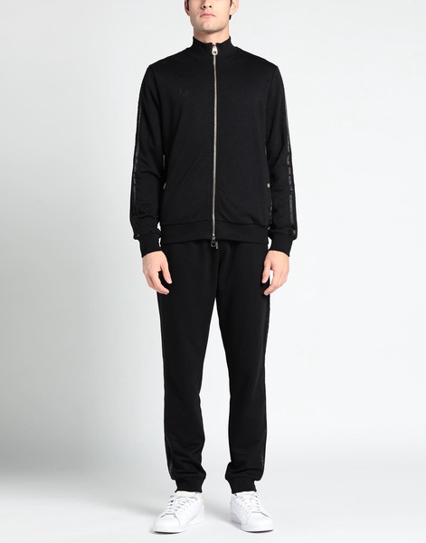 Athletic outfit