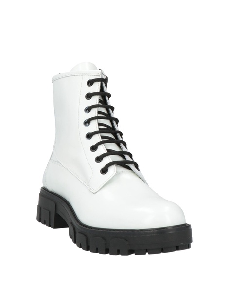 Ankle boot
