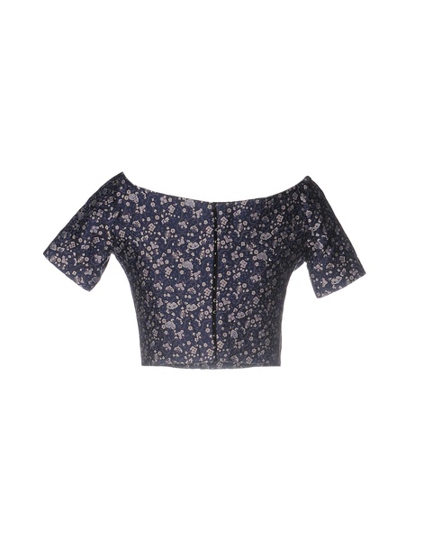 Off-the-shoulder top