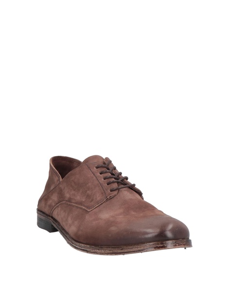 Laced shoes