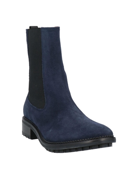 Ankle boot