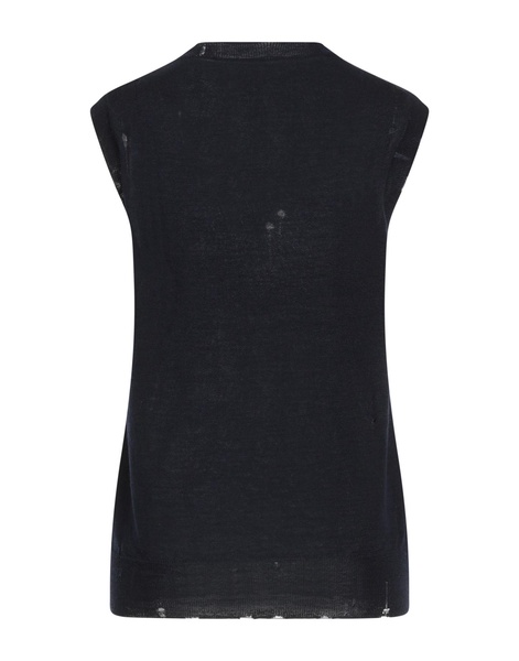 Sleeveless sweater