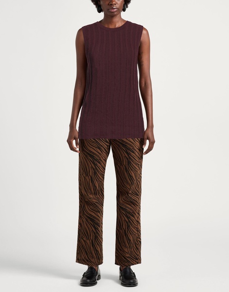 Sleeveless sweater