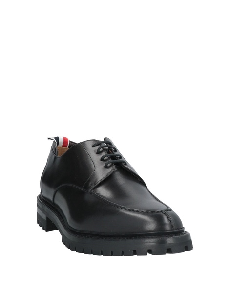 Laced shoes