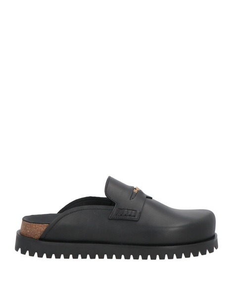 Mules and clogs