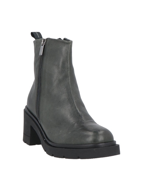 Ankle boot