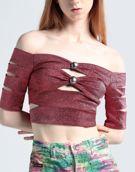 Off-the-shoulder top
