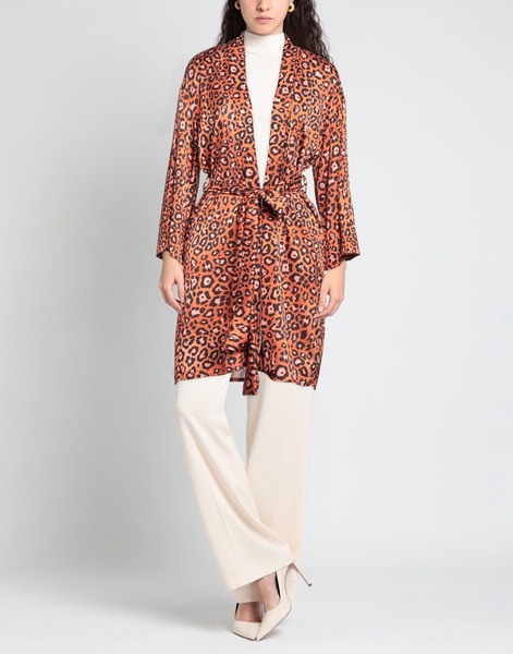 Patterned shirts & blouses