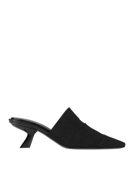 Mules and clogs