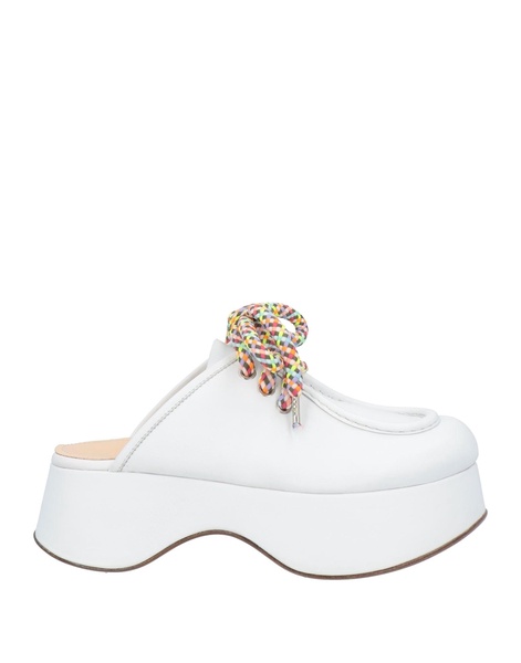 Mules and clogs