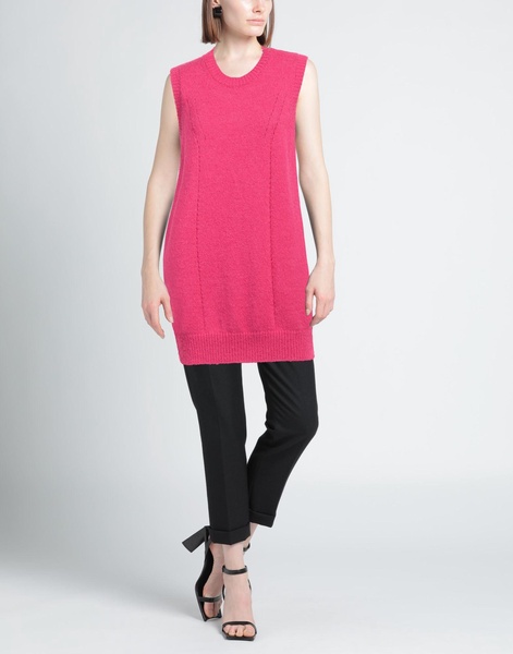 Sleeveless sweater