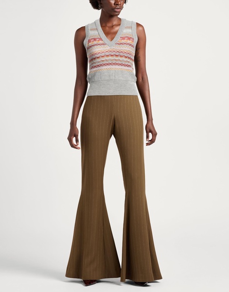 Sleeveless sweater