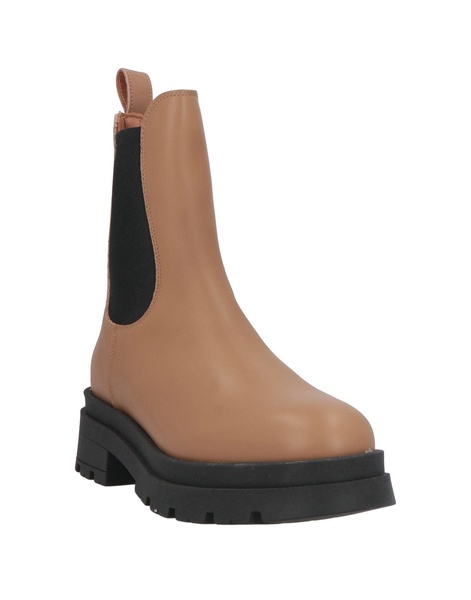 Ankle boot