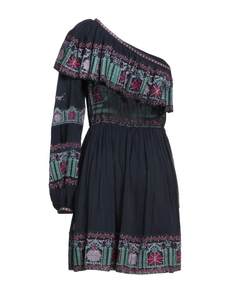 One-shoulder dress