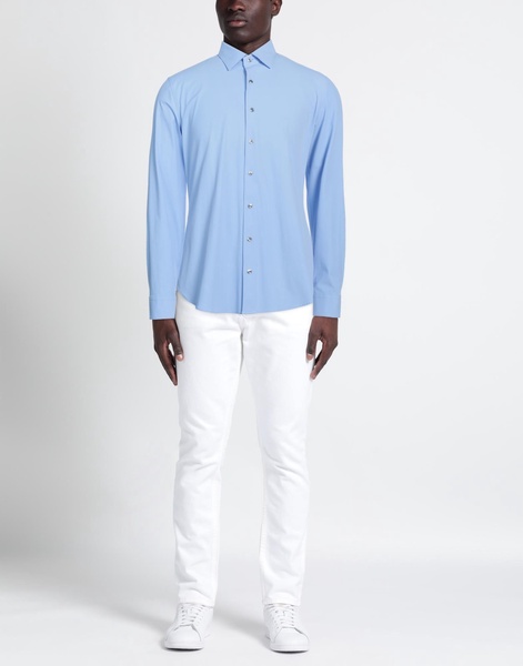 Solid color shirt