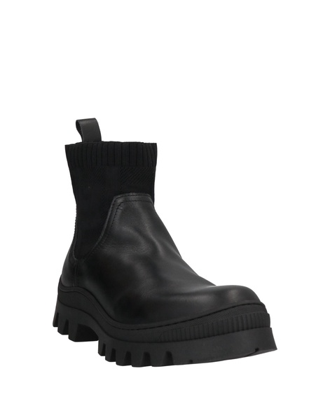 Ankle boot