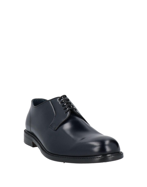 Laced shoes