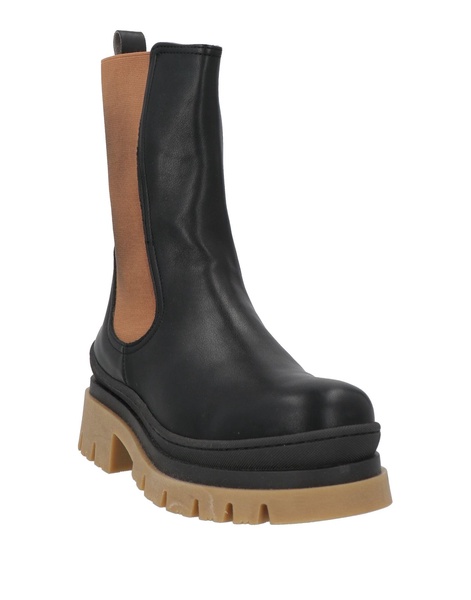 Ankle boot
