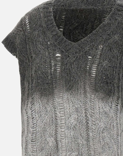 Kaos Sweaters