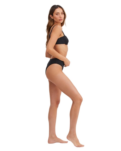 Gottex Au Naturel Timeless Chic Women’s Solid Black Bikini Top with Underwire Bra and Adjustable Straps Swim Essential