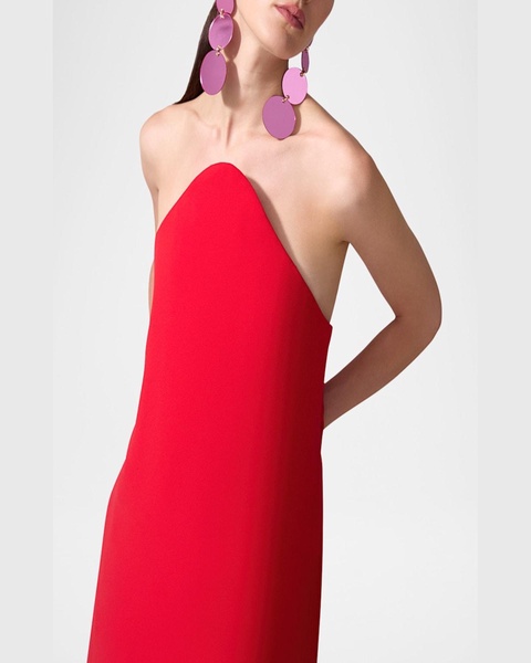 Strapless Curved Neckline Fluid Gown