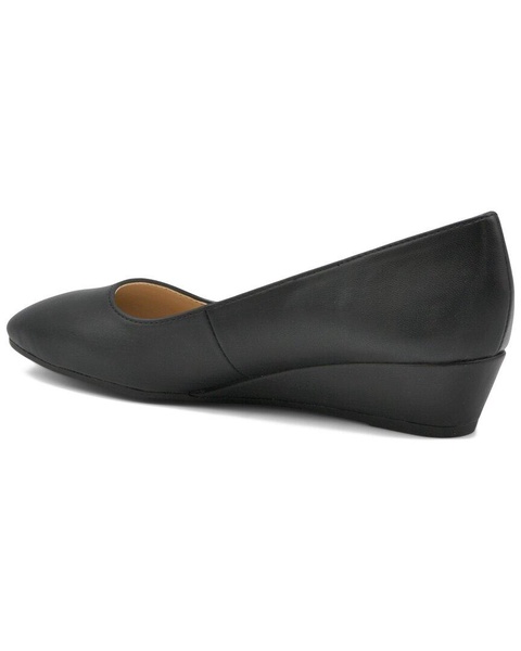 Adrienne Vittadini Palmer Leather Pump