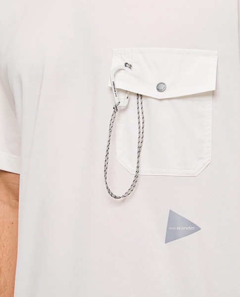 82 Pocket T-shirt