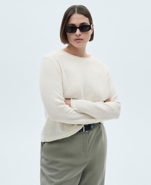Women's Buttoned Round-Neck Sweater
