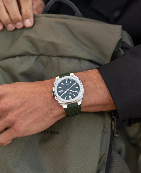 Men's Swiss Automatic Alpiner Green Rubber Strap Watch 41mm