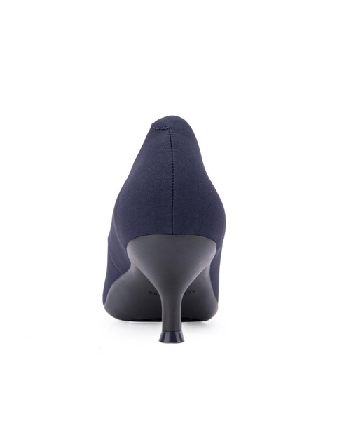 Women's Ludlow Closed Toe Kitten Heel
