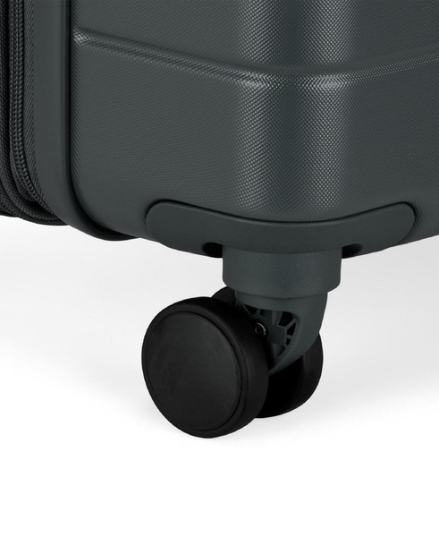 Munich 28" Upright Luggage