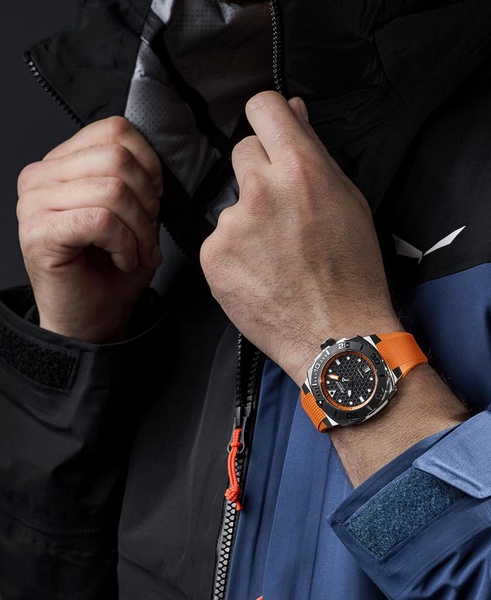 Men's Swiss Automatic Seastrong Extreme Orange Rubber Strap Watch 39mm