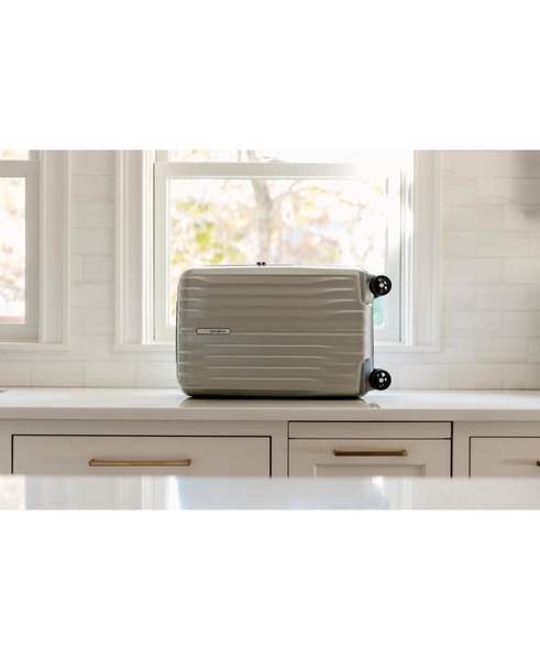 Uplift HS Carry On Spinner Luggage