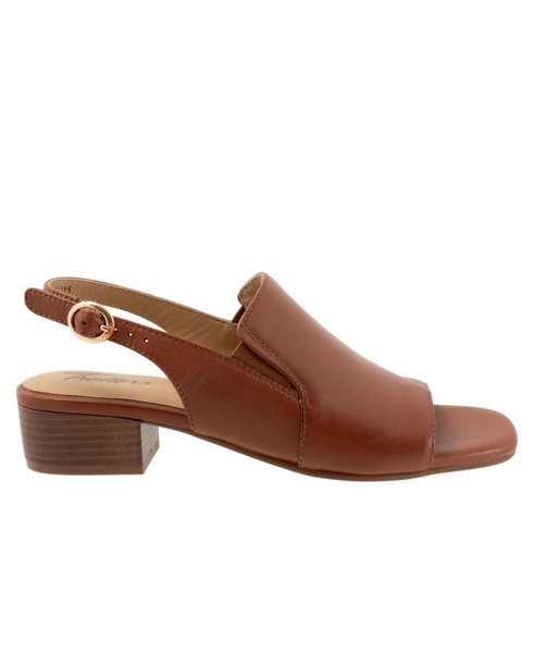 Nila Sandal